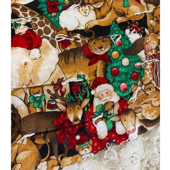 Holiday Tree Skirt Fabric Animal Pattern Handmade Lace Trim - Picture 4 of 7